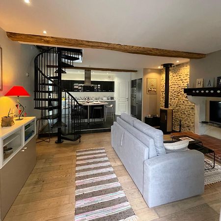 Loft De Charme En Centre-Ville Pau Buitenkant foto